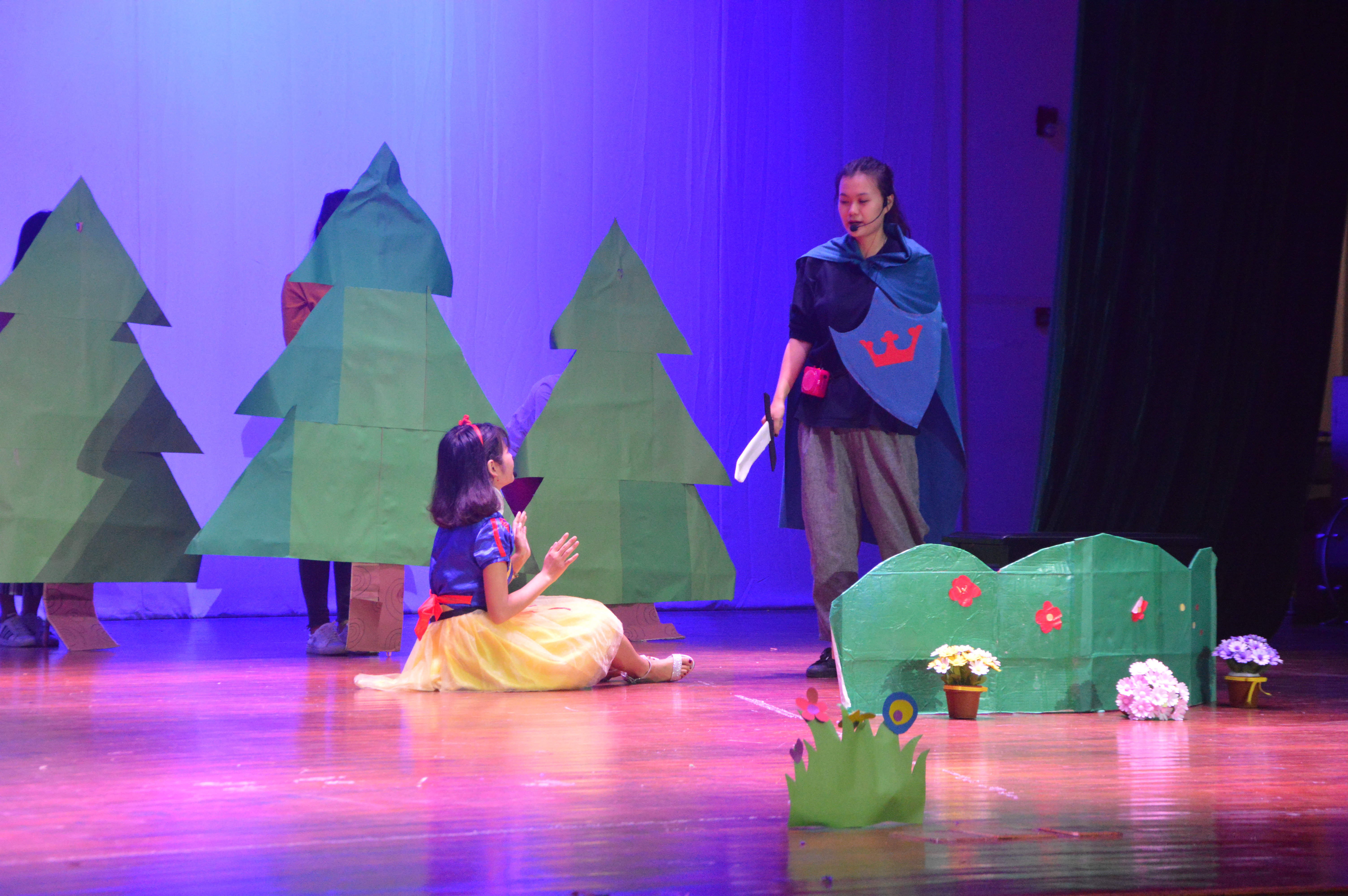 学院和附属幼儿园共同举办庆“六一”儿童剧表演活动